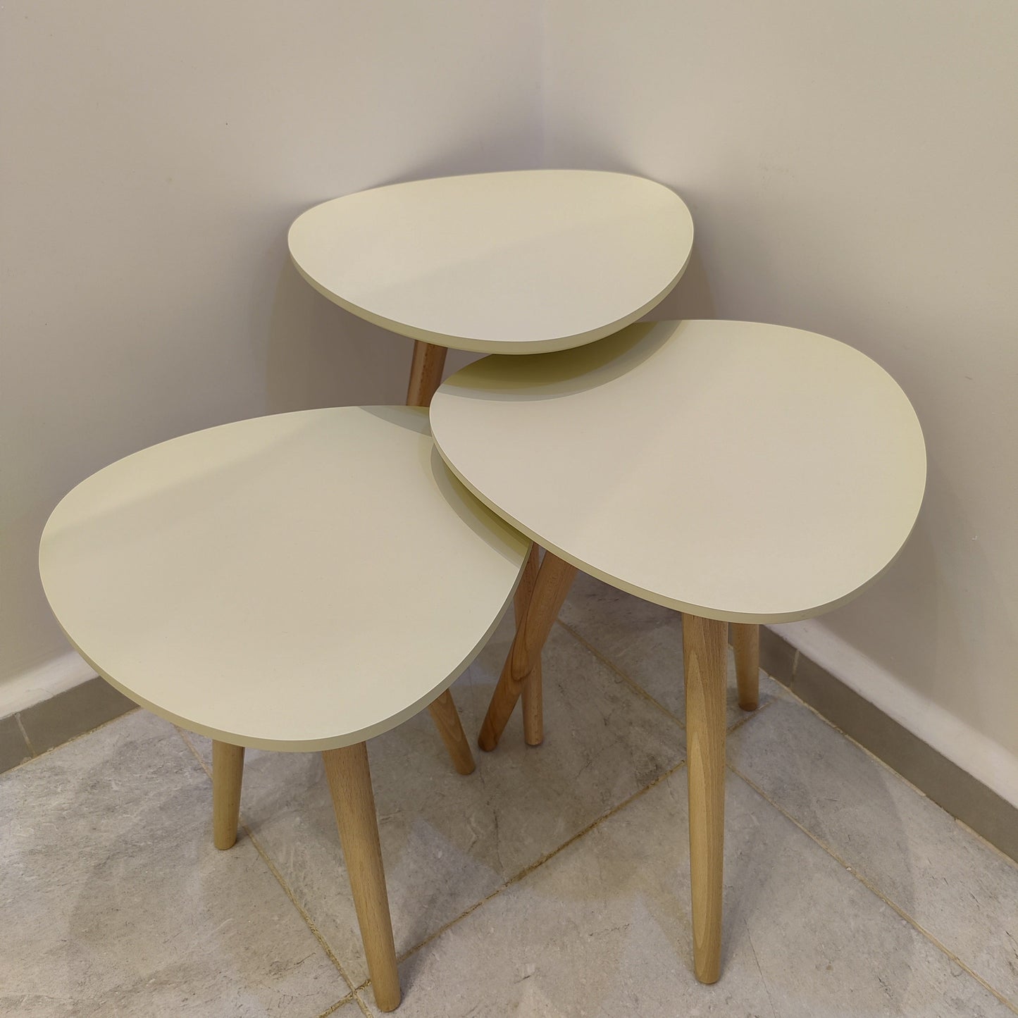 Table gigogne 3 pièces bois hêtre et mdf 14